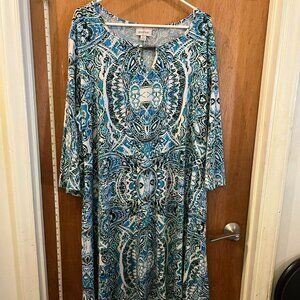Size 22/24 - Avenue - Turquoise and White 3/4 Sleeve Shift Dress